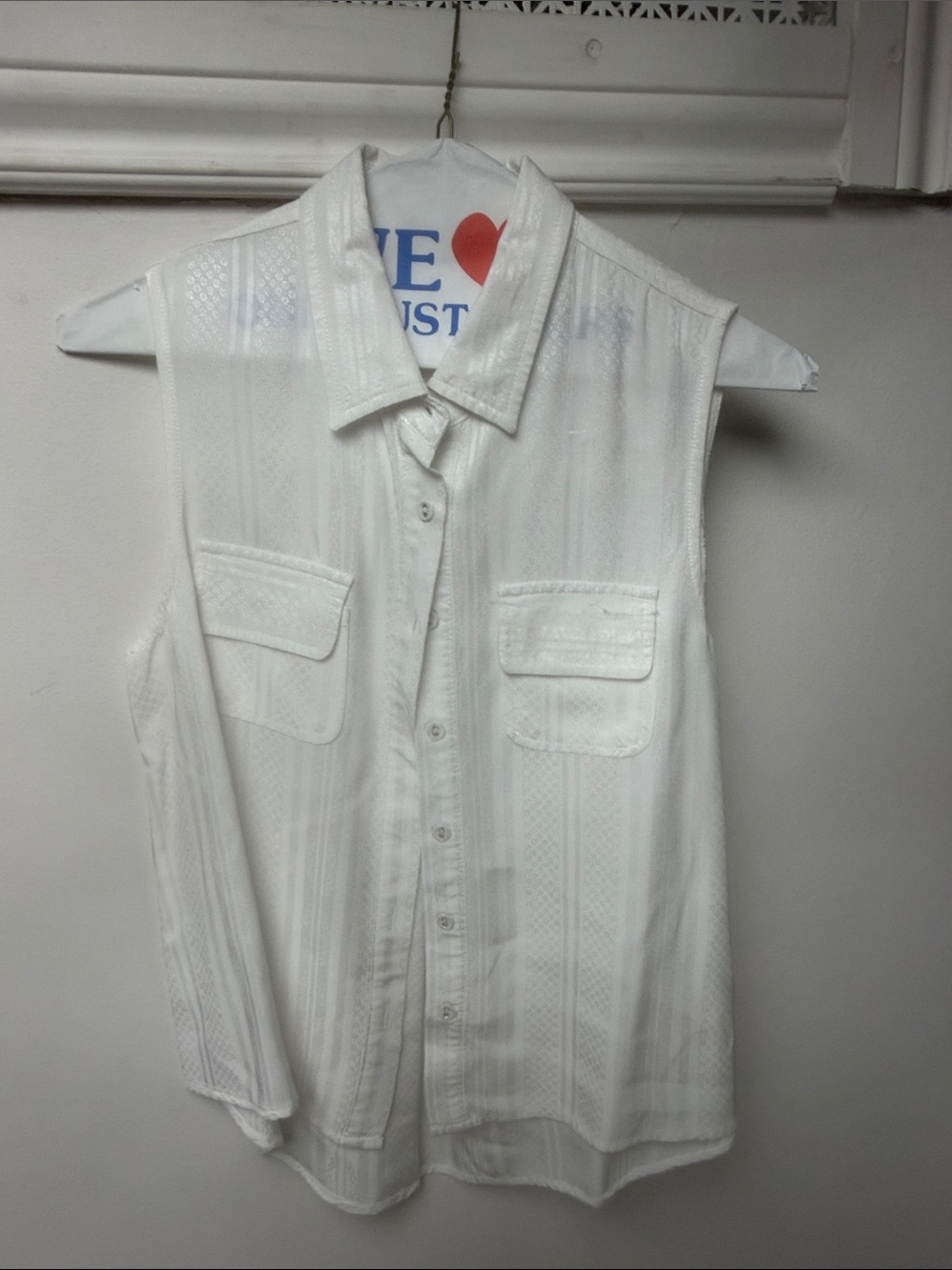 Fate White Sleeveless Button-Down Shirt with Chest Pockets